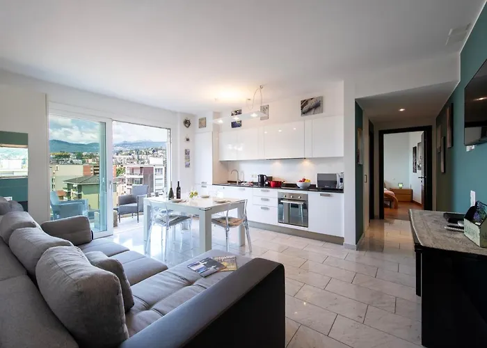 Panoramic Penthouse - Happy Rentals